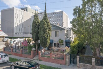 1428 N Kenmore Ave in Los Angeles, CA - Building Photo - Primary Photo