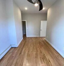155 Chestnut Ave in Jersey City, NJ - Building Photo - Building Photo