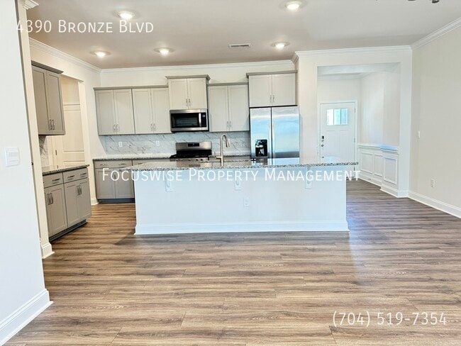 4390 Bronze Blvd in Sherrills Ford, NC - Building Photo - Building Photo