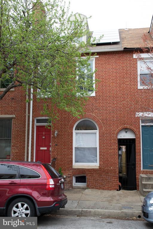 property at 8 W Henrietta St