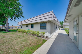 8 Valencia A in Delray Beach, FL - Building Photo - Building Photo