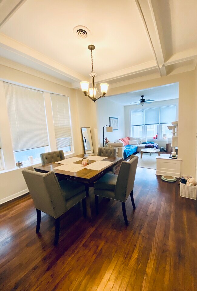 property at 2246 W Armitage Ave