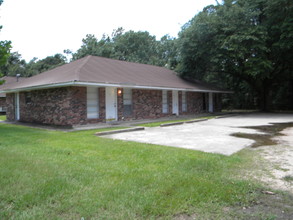 18779 Sisters Rd in Ponchatoula, LA - Building Photo - Building Photo