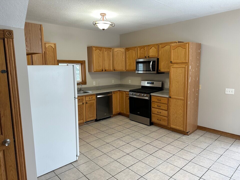 465 3rd Ave, Unit 1 in Newport, MN - Building Photo