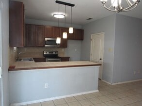 9310 Albany Dr in Laredo, TX - Building Photo - Building Photo