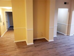 23640 Walden Center Dr in Bonita Springs, FL - Building Photo - Building Photo