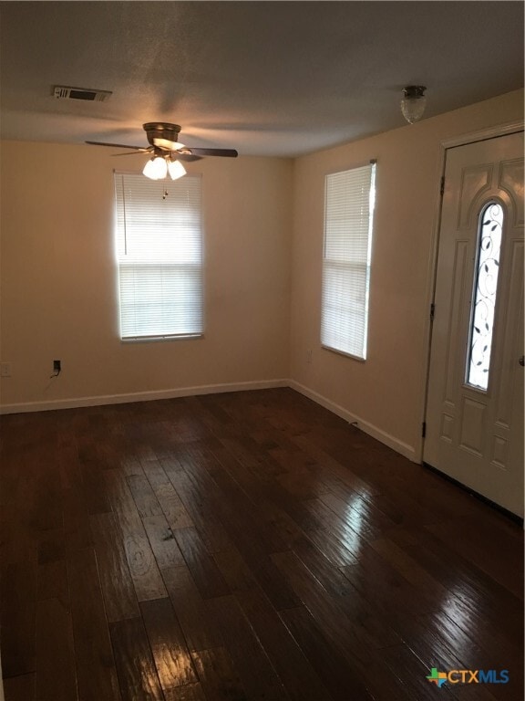 613 S Laurel Ave in Luling, TX - Building Photo - Building Photo