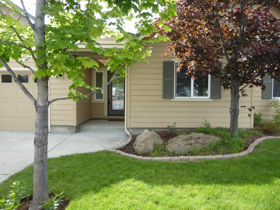 63164 Watercress Way in Bend, OR - Building Photo