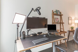 18 10th St, Unit SI FL8-ID278475P in San Francisco, CA - Foto de edificio - Building Photo