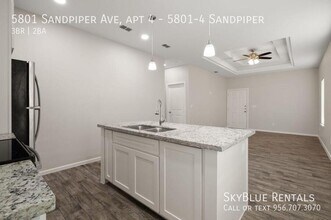 5801 Sandpiper Ave-Unit -5801-4 Sandpiper in Palmhurst, TX - Building Photo - Building Photo