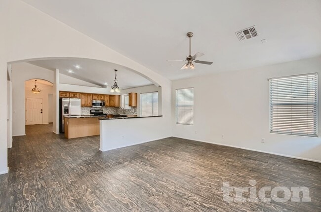 10343 West Odeum Ln in Tolleson, AZ - Building Photo - Building Photo