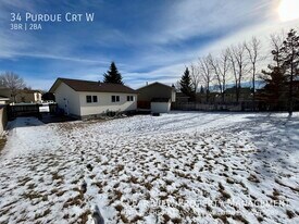 34 Purdue Ct W in Lethbridge, AB - Building Photo