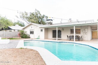 2140 E Broadmor Dr in Tempe, AZ - Building Photo - Building Photo