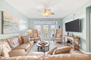 285 Atlantis Cir