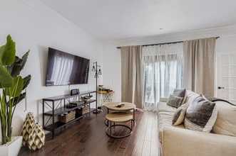 6314 Old Harbor Ln in Austin, TX - Foto de edificio - Building Photo