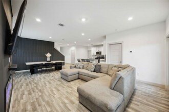 5990506363 A in Rosharon, TX - Building Photo - Building Photo