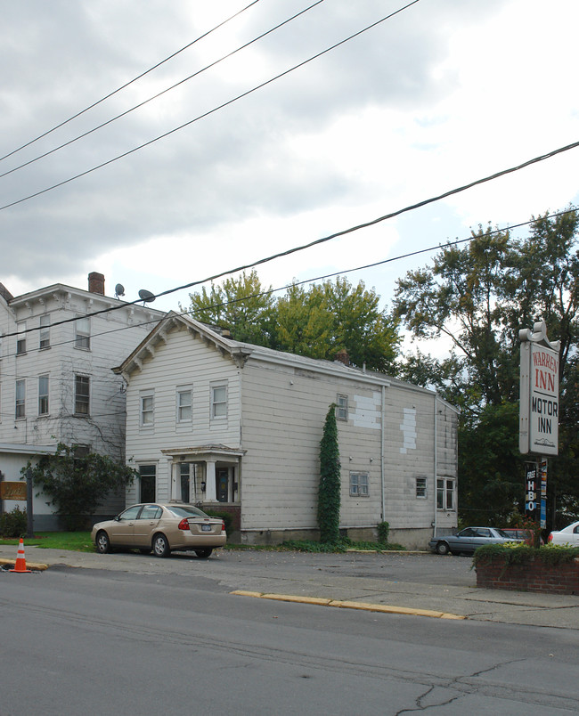 741-743 Warren St in Hudson, NY - Building Photo - Building Photo