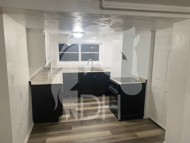 107 N 3rd St-Unit -1 in Perry, OK - Foto de edificio - Building Photo