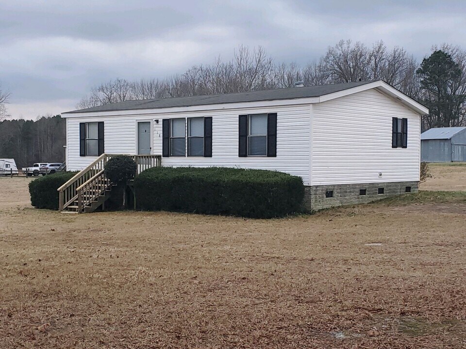 118 Foster Rd in Henderson, NC - Building Photo