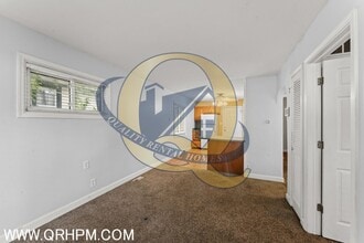 1235 Crawford St in Flint, MI - Building Photo - Building Photo