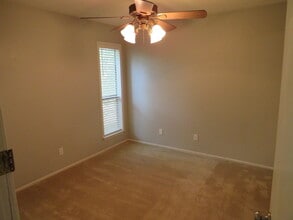 3843 Barrington St, Unit #257 in San Antonio, TX - Building Photo - Building Photo