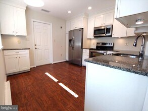 719 Monmouth Ave in Severna Park, MD - Building Photo - Building Photo