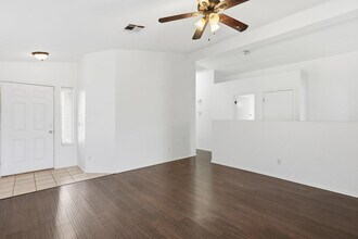15033 W Ventura St in Surprise, AZ - Building Photo - Building Photo