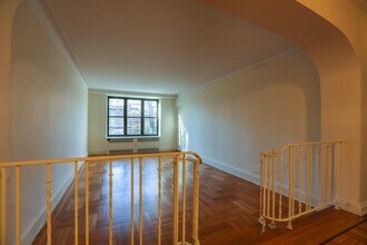 150 E Hartsdale Ave, Unit STF in Hartsdale, NY - Foto de edificio - Building Photo