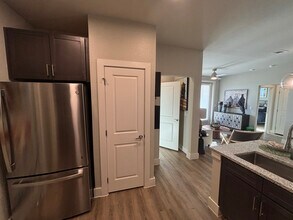 425 El Rio St in San Marcos, TX - Building Photo - Building Photo