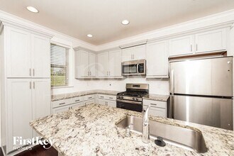 3268 Chase Ct in Birmingham, AL - Foto de edificio - Building Photo