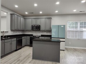 469 Laurel Fork Dr in Fort Mill, SC - Building Photo - Building Photo