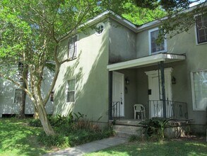 1090 Rittiner Dr in Baton Rouge, LA - Building Photo - Building Photo