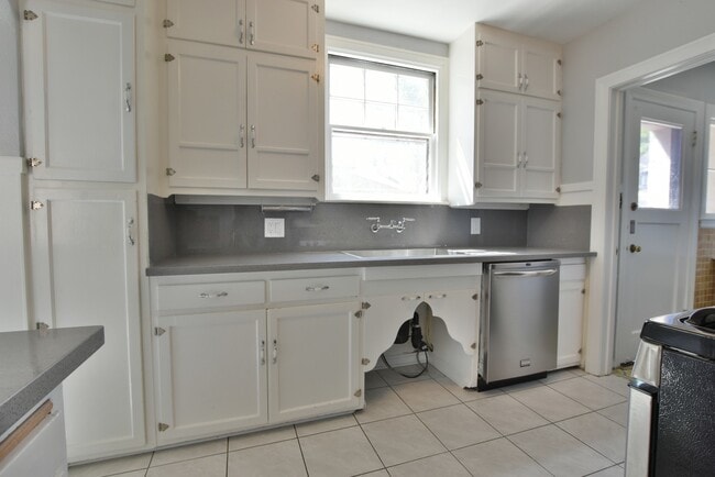 1385 Kotenberg Ave in San Jose, CA - Building Photo - Building Photo