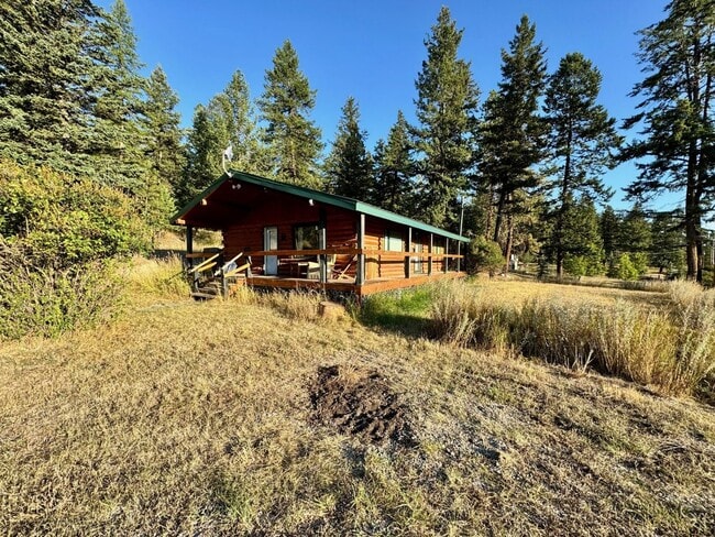 490 1st St in Kila, MT - Building Photo - Building Photo