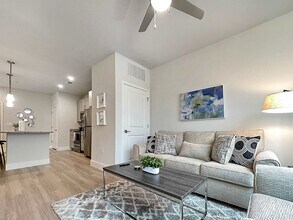 8985 Bertha Palmer Blvd, Unit SI ID1504551P in Temple Terrace, FL - Foto de edificio - Building Photo