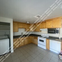 3550 E Voltaire Dr, Unit 6 in Phoenix, AZ - Building Photo - Building Photo