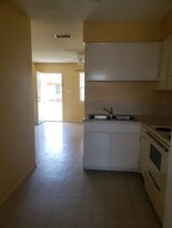 1621 W Samano St, Unit 2