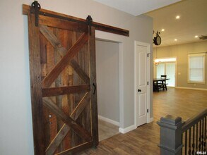 1659 Celtic Ct in Davenport, IA - Foto de edificio - Building Photo