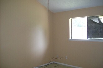 10526 Crescent Moon Dr in Houston, TX - Building Photo - Building Photo