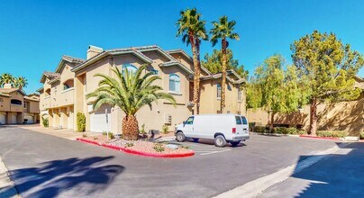 1608 Cardinal Bluff Dr in Las Vegas, NV - Building Photo - Building Photo
