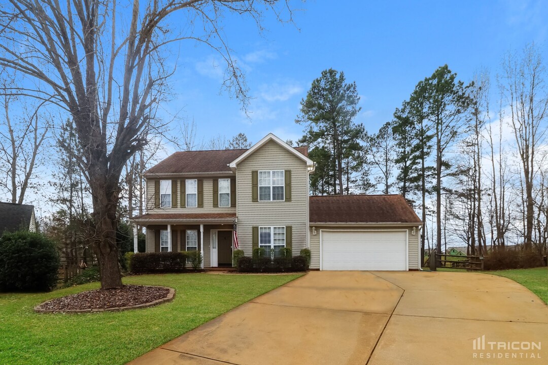 11831 Golden Maple Ln in Charlotte, NC - Building Photo