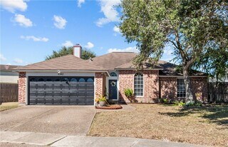 6302 Penny Ln in Corpus Christi, TX - Building Photo