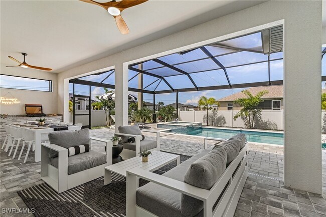 property at 1923 SW 27th Terrace