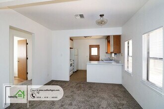 2214 Waldon St in Redding, CA - Building Photo - Building Photo