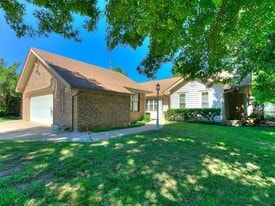 11317 Windmill Pl in Oklahoma City, OK - Building Photo