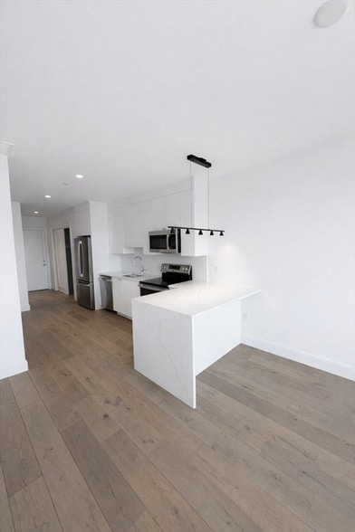 1121 Dorchester Ave, Unit 301 in Boston, MA - Building Photo - Building Photo