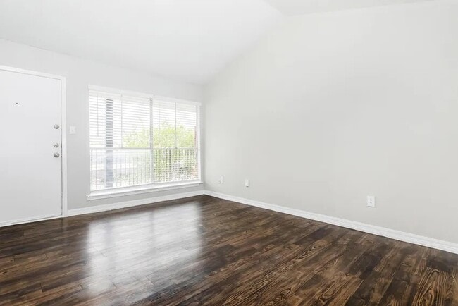 property at 4400 Memorial Dr