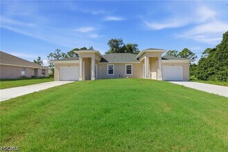 4717 28th St SW in Lehigh Acres, FL - Building Photo - Building Photo