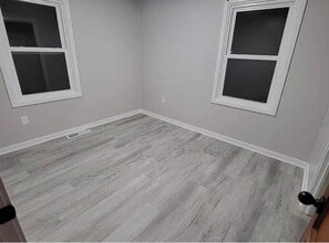 400 Barth Ave in Richland, WA - Foto de edificio - Building Photo