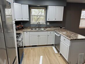 87 Promenade St in Crafton, PA - Building Photo - Building Photo